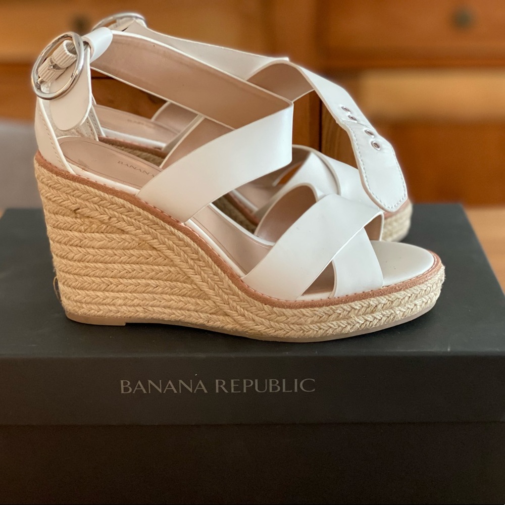 banana republic sandals